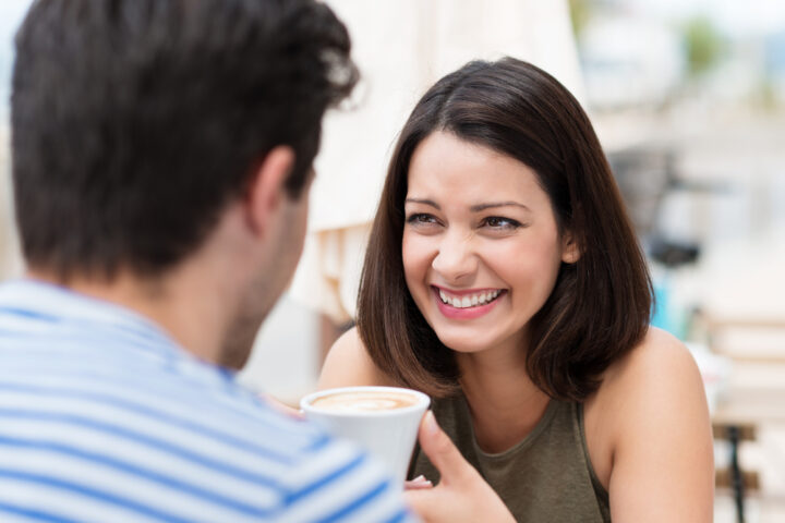 女性が男性をいじる心理!年下女性が男性をいじる心理は好意から? 女性が男性をいじる心理!年下女性が男性をいじる心理は好意から?