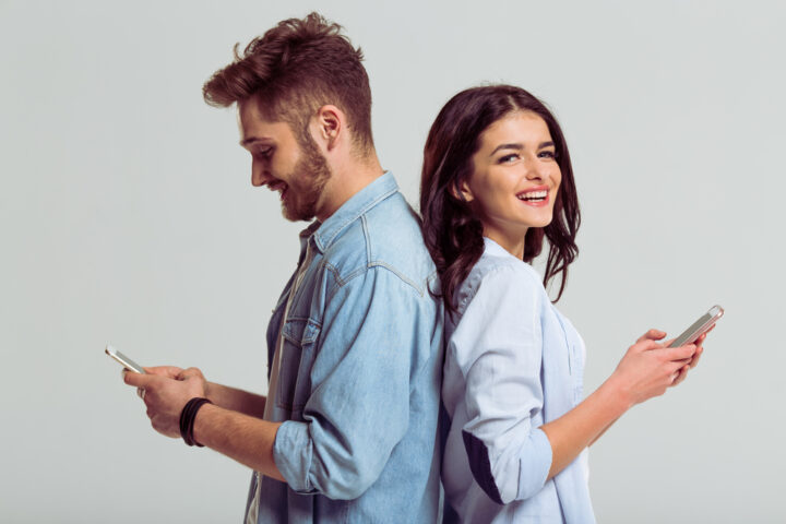 女性に久しぶりの連絡!久しぶりに送る男からのLINEの例文と注意点 女性に久しぶりの連絡!久しぶりに送る男からのLINEの例文と注意点
