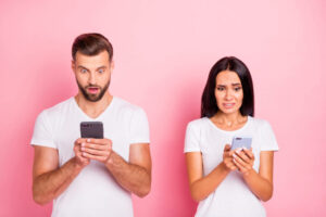 既読無視の駆け引きは何日まで？女性にLINEを既読スルーされた側は？