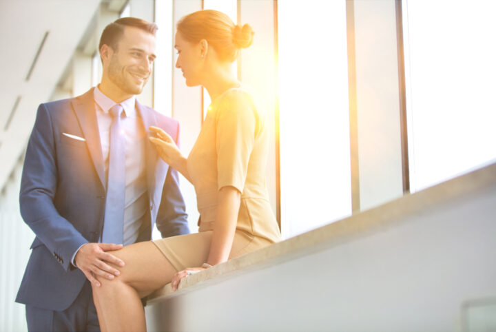 わざわざ話しかけてくる女性は脈なし？話しかけてくれる女性の攻略法