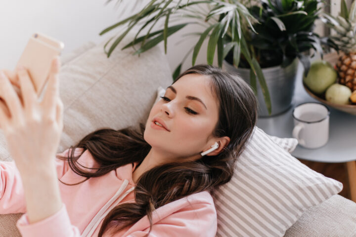 自分から連絡しない女性は脈なし?自分から連絡しない理由はコレ! 自分から連絡しない女性は脈なし?自分から連絡しない理由はコレ!