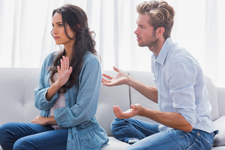 自分にだけ挨拶しない女性の心理!自分だけ避ける女性は好き避け? 自分にだけ挨拶しない女性の心理!自分だけ避ける女性は好き避け?