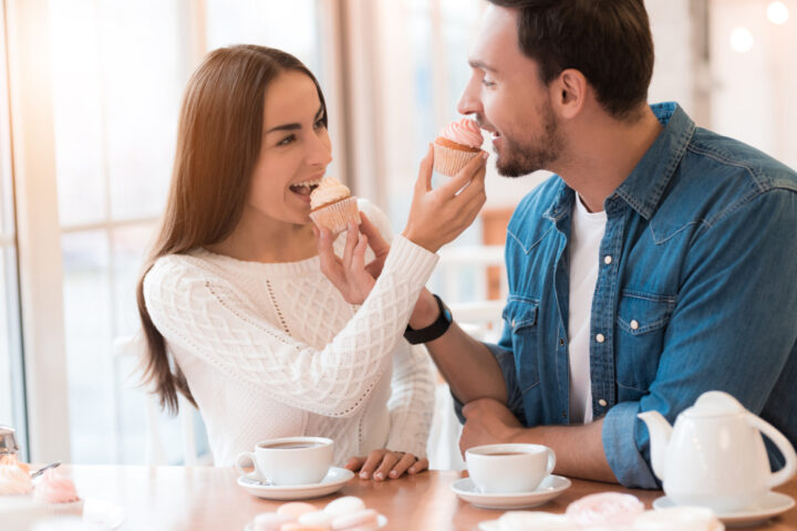 心を開いているサイン!女性の気づいてほしいサインを徹底解説! 心を開いているサイン!女性の気づいてほしいサインを徹底解説!