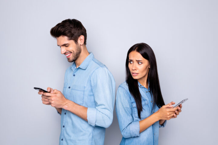 女子とのライン5つのコツ!始め方、話題、共感の仕方を徹底解説! 女子とのライン5つのコツ!始め方、話題、共感の仕方を徹底解説!